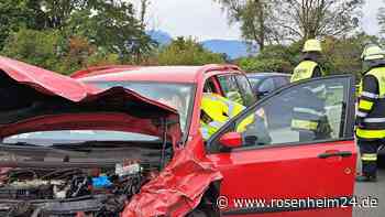 Auffahrunfall auf A8 - Vier Autos krachen bei Rohrdorf ineinander
