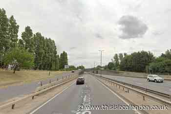 A20 Sidcup Bypass crash: Three injured with two taken to hospital