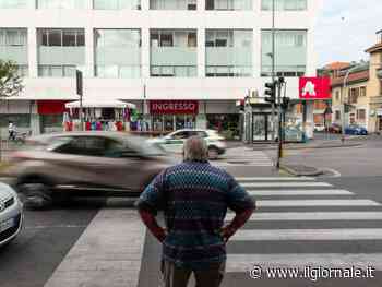 "Allah akbar!" e Corano in mano. Islamico pesta i passanti a Milano