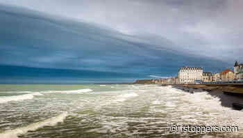 Enhancing Your Composition by Using the Often Overlooked Lines in the Sky