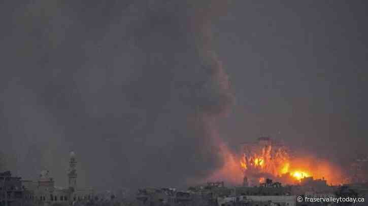 Foreign affairs minister announces plan to help Canadians evacuate from West Bank