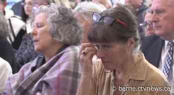 Barrie's Jewish community grieves, prays for peace in first Shabbat services since Hamas attack