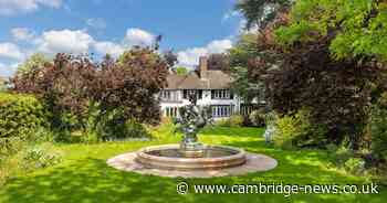 Cambridge 1920s house with fountain and two kitchens short walk away from city centre