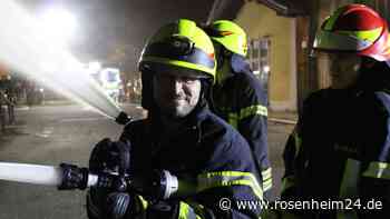 Die Kreisstadtfeuerwehren aus Traunstein proben den Ernstfall