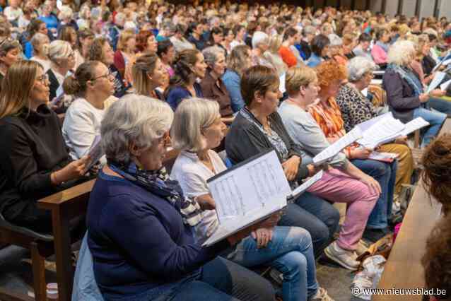 1.000-koppig koor repeteert voor optreden De Grote Schijn: “Een echte 3D-ervaring en pure magie”