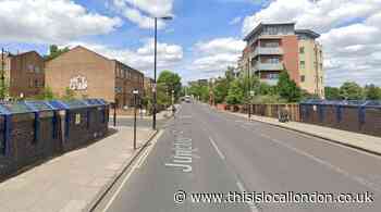 Detour following car crash in Tufnell Park