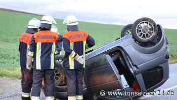 Micro-Car überschlägt sich auf MÜ21 in Rattenkirchen – Jugendliche (15) wird leicht verletzt
