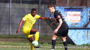 Chancenarme Partie: Der TuS Raubling und der FC Töging trennen sich torlos