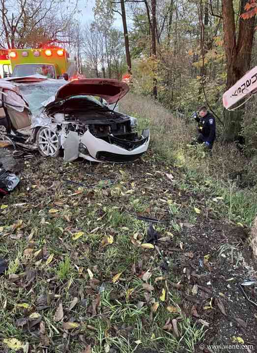 Crash in DeKalb leaves 1 dead and 2 hospitalized