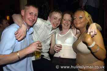98 faces at legendary Hull pub The Mint 20 years ago