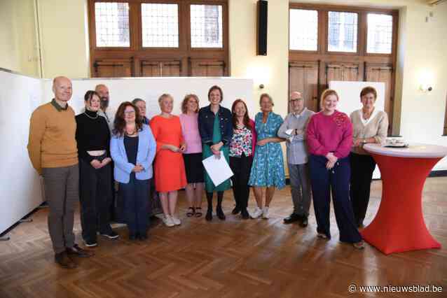 Boontje Poëzieprijs voor derde keer uitgereikt in Ros Beiaardstad