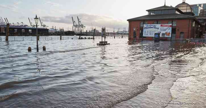 Erste Sturmflut an Nordsee – Temperaturabsturz im Südwesten