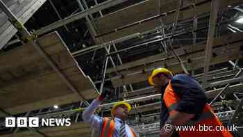 New roof built at Peterborough theatre shut by concrete crisis