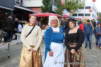 Märchen-Sonntag in Höxter mit Hexe, Kasper, Frau Holle und Co.