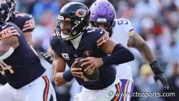 Justin Fields injury update: Bears QB ruled out with hand injury; rookie Tyson Bagent takes over under center