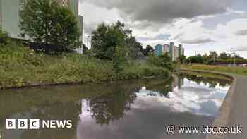 Bomb squad dispose of explosive device found in Edinburgh canal