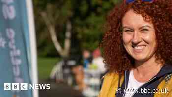 Wednesbury mum who beat obesity starts family fitness group