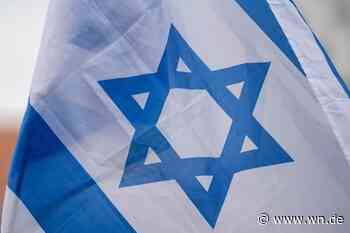 Israelische Flagge vor der Bezirksregierung Münster zerrissen