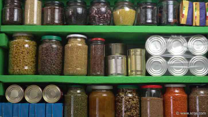 Sandoval County groups collecting food for families before Thanksgiving