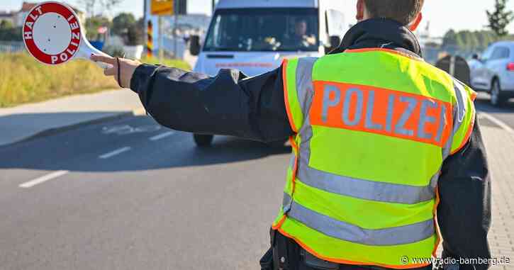 Viele Schleusungen: Polizei hält 13 Migranten auf