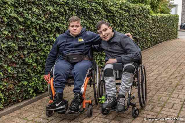 Rolstoelgebruikers Arne en Jelle willen tocht van 80 kilometer langs onze kust afleggen: “Mario inspireerde ons om deze uitdaging aan te gaan”
