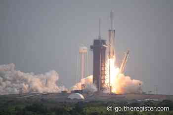 Falcon Heavy sends NASA probe to metal-rich asteroid Psyche