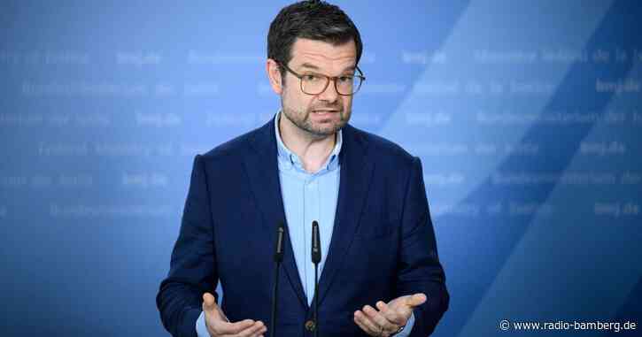 Buschmann will Kündigung per E-Mail