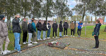 Werders U19 zum Studientag im KZ Neuengamme