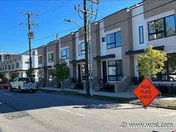 Smell of gas evacuates elementary school in Durham, gas leak reported downtown