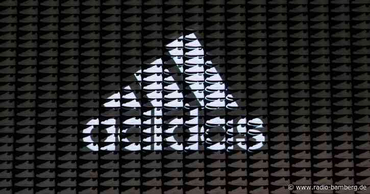 Adidas hebt Prognose: Weniger Verluste als erwartet