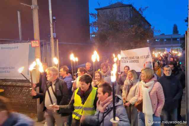 Flinke sliert klaagt stijgende armoede aan