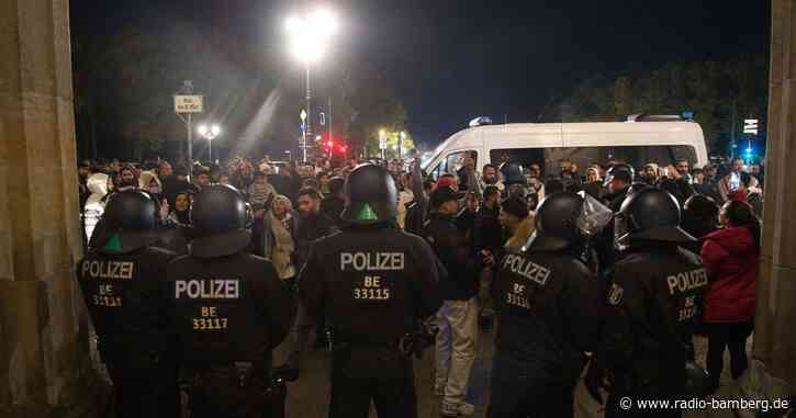 Pro-Palästina-Mahnwache in Berlin – Polizei angegriffen