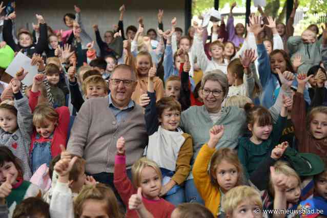 Juf Hilde (59) uitgewuifd door haar kleuters