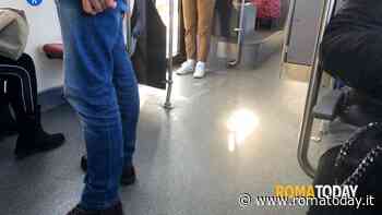 Colosseo, rapinano coppia sull'autobus e fuggono verso la metropolitana