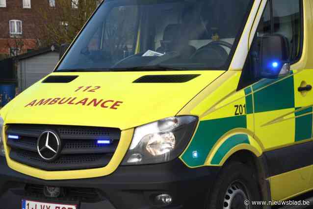 21-jarige jongedame lichtgewond bij ongeval op kruispunt