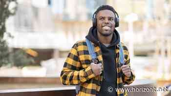 Audible Compass 2023: Nutzung von Podcasts und Hörbüchern steigt auf neuen Höchststand