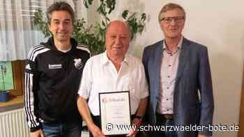 Das erste Ehrenmitglied: Gültlinger Freundeskreis zeichnet Walter Gall nach 30 Jahren aus