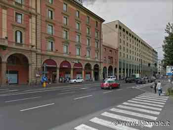 Bologna, studentessa aggredita alla fermata dei bus: "Ho paura, in città non torno"