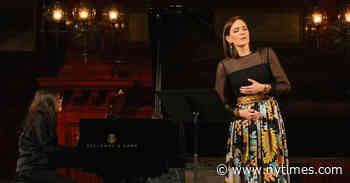 Review: Kate Lindsey Brings Women’s Tales to the Armory