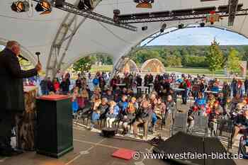 Wie bei Sotheby's: Landesgartenschau-Möbel in Höxter unter dem Hammer