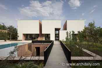 Narbon Villa / Gera Studio Architects