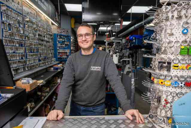 Het Bornemse Leestje officieel erkend als ambacht: “Mensen zijn zich niet bewust van belang van schoenmaker”