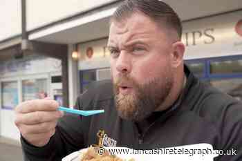 YouTuber Food Review Club tries a John Bull in Blackburn
