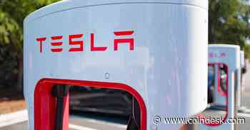 Tesla Keeps Bitcoin Stash Steady at 9,720 BTC in Q3