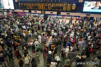 'Unacceptable' overcrowding at Euston station is 'putting people at risk