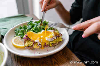 Scrambling for Breakfast and Brunch Business with Eggs
