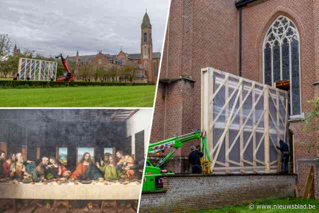 Verhuis van meesterwerk is titanenwerk: enorme replica van Da Vinci keert na 65 jaar terug naar abdijkerk in Westerlo