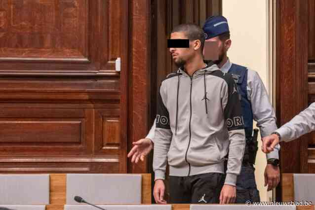 ASSISEN. Proces dodelijke steekpartij gaat verder zonder beschuldigde na nieuw incident, advocaten van slachtoffer Ismaël schetsen vernietigend beeld van Amir