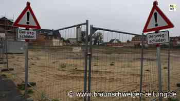 Zu Helmstedts neuem Edeka mit Tempo 20 auf Betonsteinpflaster