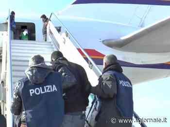 Dopo il migrante terrorista, l'Ue corre ai ripari: summit per rimpatriare quelli pericolosi